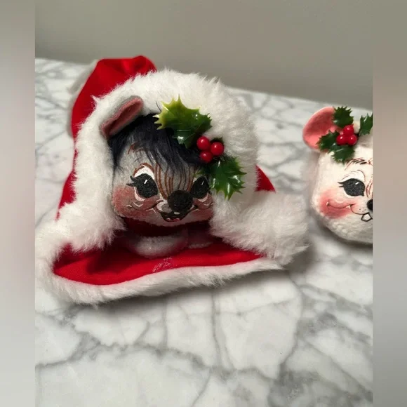 Annalee Dolls Mouse in Santa hat 1988. Mouse head ornament 1998. Good condition - Picture 2 of 8